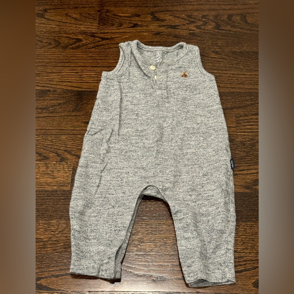 Baby Gap sleeveless romper marked grey teddy bear 3-6 months